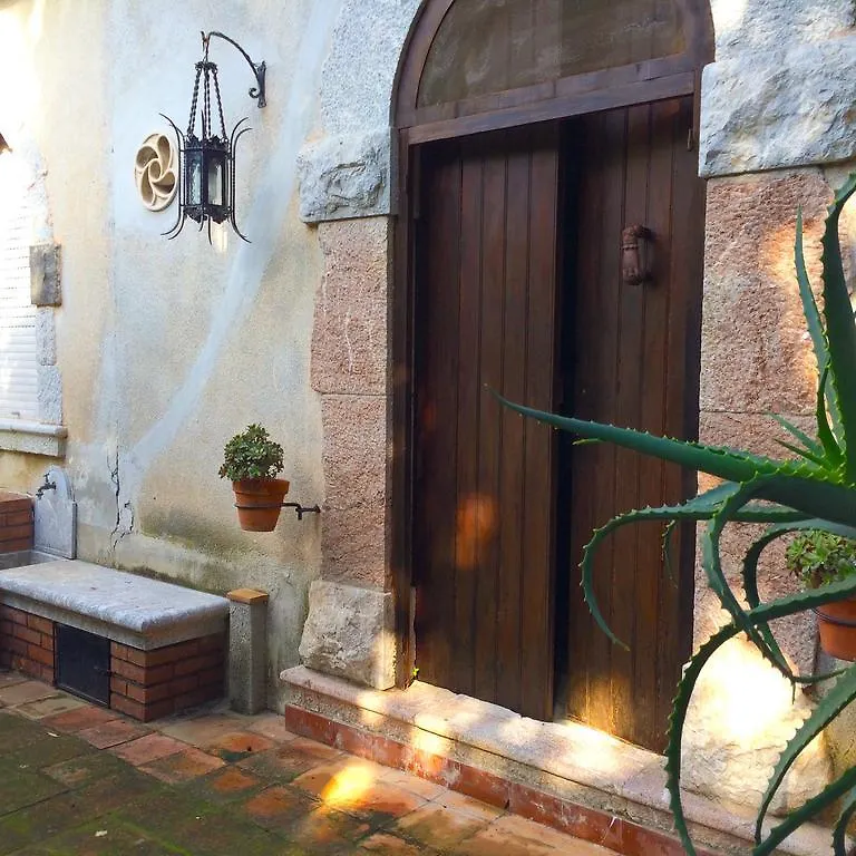 Casa Ludovica Apartamento Taormina 0*,  Italia